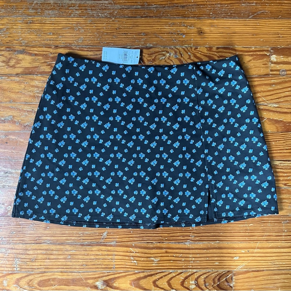 American Eagle Mini Skirt